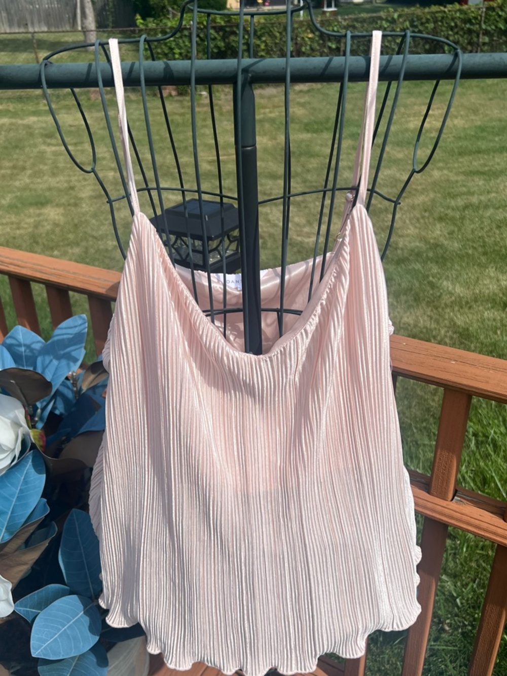 NWT Danskin Pearl Blush Plissé Pleated Cami Tank Top XL